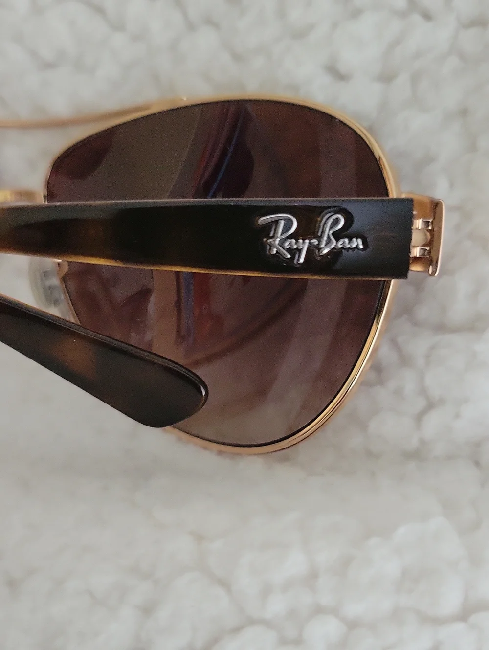 Ray-Ban Gold Frame Brown Lens Aviator Sunglasses
